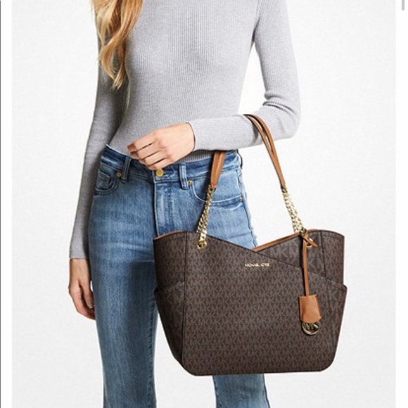 Michael Kors Large Chain Shoulder Bag and LG Continental Wallet Set - Picture 7 of 15